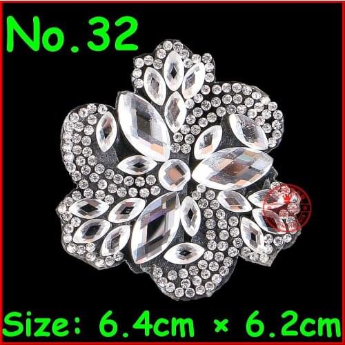 1 Pcs/Lot White Flower Motif Hot fix Rhinestone Iron on Crystal Patch For Children Women Clothing Bride Wedding Dress Garment
