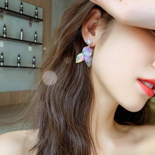 U-Magical Fairy Charming Tale Rainbow Gradient Mermaid Dangle Earrings for Women Clear Arcylic Resin Asymmetric Earrings Jewelry