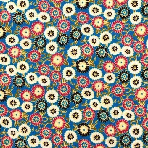 1 yard Cotton Poplin Fabric for sewing pathwork, dress, cloth, bedding - small daisy on blue background (width=140cm)
