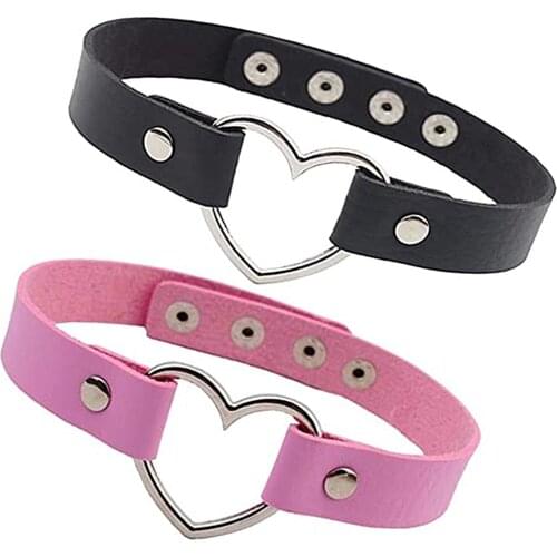 Kirykle Women Vintage Charm Round Collar Necklaces Trendy Sexy Punk Gothic Leather Heart Studded Choker Necklace Jewelry Gift