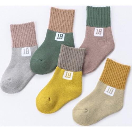 2019 new spring and autumn childrens cotton socks 1-3-5-10 years old men and women students socks striped Korean socks