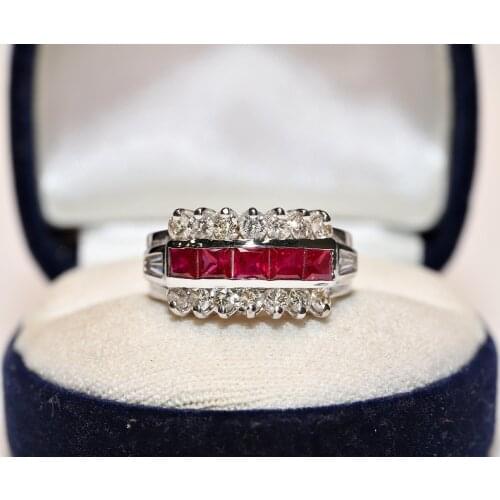 18K GOLD DIAMOND AND BAGUET RUBY DECORATED PRETTY STRONG RING