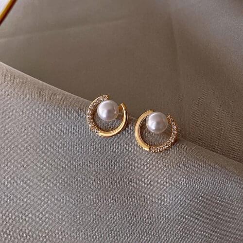 2021 New Trendy Round Exquisite Pearl Circle C-shaped Simple Stud Earrings For Women Fashion Crystal Jewelry