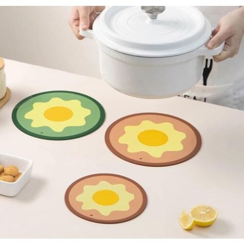 1Pcs Creative Insulation Tableware Mat Round Cup Mat Non Slip Table Mat Kitchen Accessories Decorative Home Mat