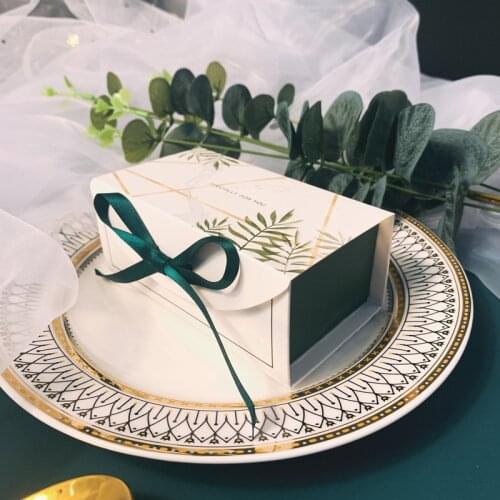 European Leaf Gift Box with Ribbon Bow Cuboid Fresh Forest Style Wedding Favors Packaging Box Birthday Party Candy Boxes Green
