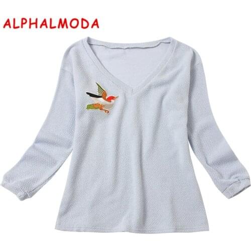 ALPHALMODA 2017 Autumn Winter Stylish Bird Sweater V-neck Pullovers Loose Knitting Jumpers Plus Size S-XL