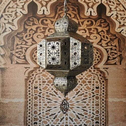 Moroccan Hollow Carved Lantern Pendant Lights Retro Bedroom Dining Room Southeast Asia Restaurant Hotel Pendant Lamps Lighting