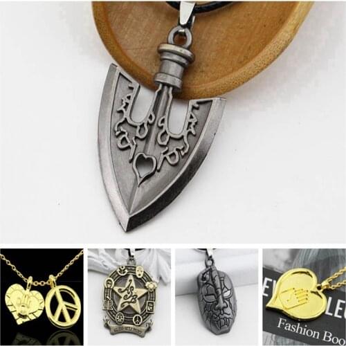 Fashio Necklace Anime JOJOS BIZARRE ADVENTURE Necklaces KILLER QUEEN Higashikata Josuke Jewelry Ketting Pendant Necklace For Fan