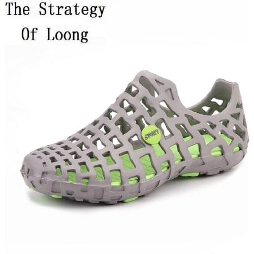 2019 New Arrival Women Cut Out Closed Toe Summer Jelly Shoes Lady Plu Size Sandals Lovers Antiskid Beach Shoes 20180518