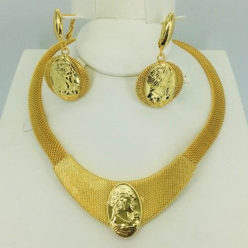 2020 fashion high quality jewelry wedding set in African protective color Dubai Italian women Necklace Earrings tourism jewelry