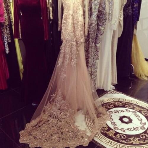 Hot Sale New Bling Lace Applique Edge Sequins Wedding Bridal Veils With Comb White Ivory Champagne Custom Szie