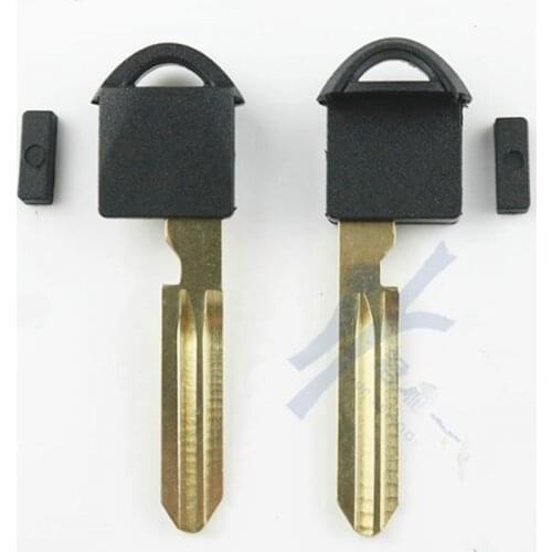 DAKATU Uncut Smart Key Blade for Nissan Trail Teana Tiida Qashqai Emergency Replacement Blade for Infiniti smart key blade