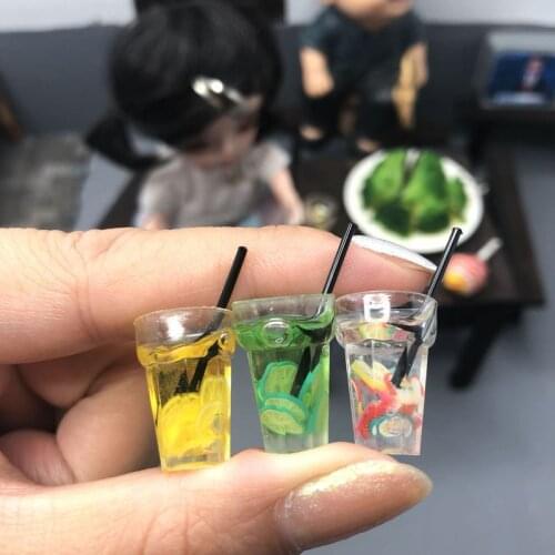 1/12 Dollhouse Miniature Food Mini Resin Fruit Bottle Simulation Drinks Model Toys Fruit Drink Play Dollhouse Dolls Accessories