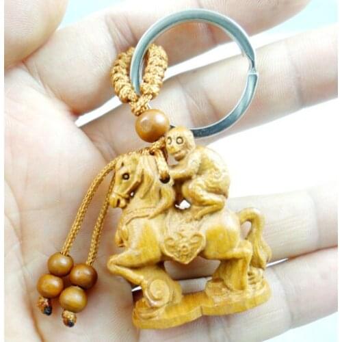 Mahogany Three-dimensional Engraving Keychain Lifelike monkey horse Keyring gift for friends women men jewelry car keychain 1pcs