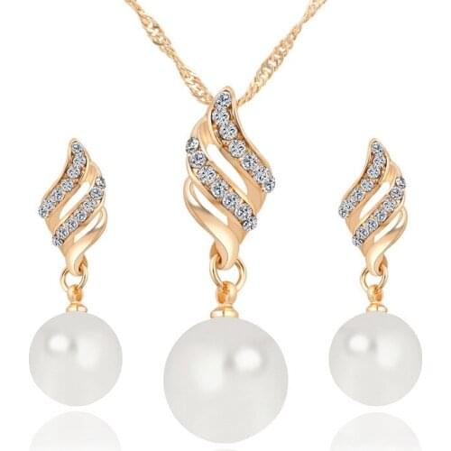 Classic Imitation Pearl Necklace Earrings Twist Chain Jewelry Set for Women Clear Rhinestone Crystal Elegant Party Wedding