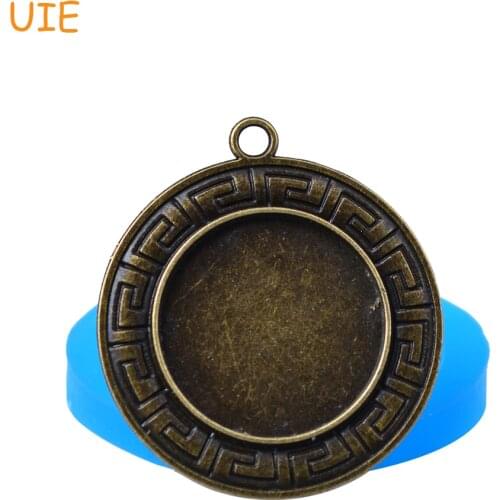 OYL125U 42.6mm Round Mirror Frame Pendant Silicone Mold - Jewelry Making Fondant, Cake Decorating Tools, Candy, Resin Clay