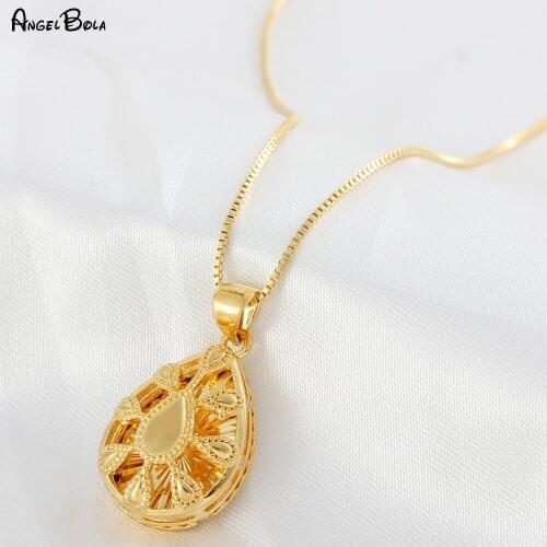 Fashion Punk Hip Hop Women Drop-shaped Pendant Necklace Creative Luxury Golden Necklace Jewelry Party Holiday Gift Wholesale