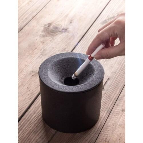 Ceramic Ashtray with Lid Anti Fly Ash Funnel Large Office Coffee Table Bedroom Restaurant Home Decoration Ornaments