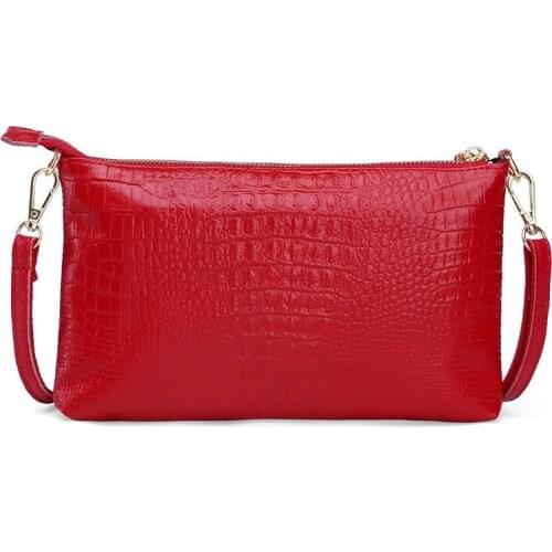 Crocodile pattern new ladies shoulder bag tassel evening bag mobile phone bag horizontal leather messenger bag