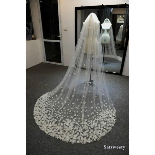 High End Veil for Bridal Customized Petals Woman Chapel Bridal Veils 3D Flowers Wedding Veil Handmade Accessaries