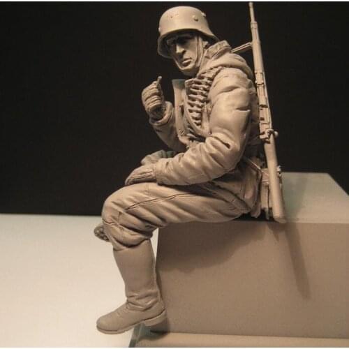 1/16 Scale Unpainted Resin Figure Winter Panzer Rider GK figure