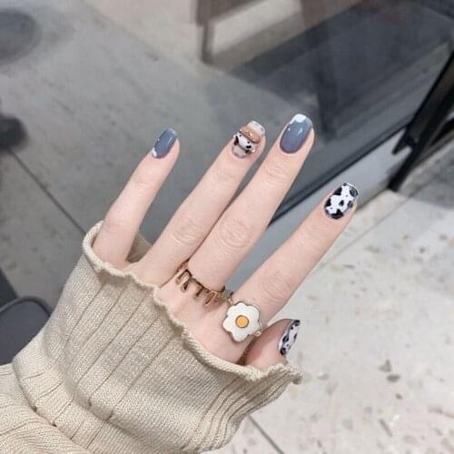 24pcs Cow Pattern Coffin Nail Patch Glue Type Removable Short Paragraph Fashion Manicure Save Time False Nails Patch BUTT666