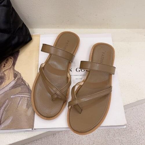 Summer Sandals Women Flip Flop Design Non Slip Comfortable Beach Shoes Fashion Set of Thumbs Loafer Brown Color Ladies Sandals