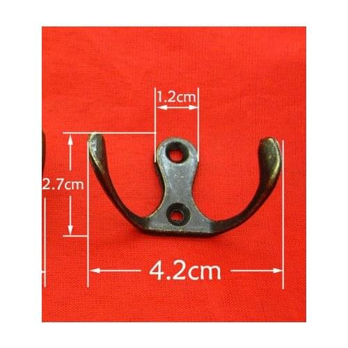 C114 Home storage supplies Vintage hanging supplies zinc alloy European clothes hanger