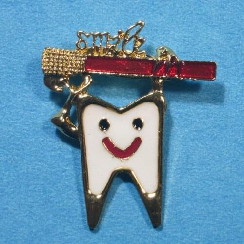Dental simle Badge Dental clinic gift Metal Tooth Type Shape Molar Brooch Badge Dentist Hygienist Pin Accessories Adornment
