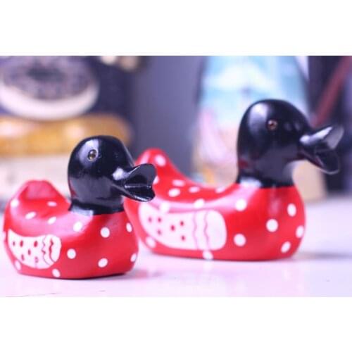 Value Spot wholesale fashionable Nordic wood carving mother duck painted ornaments JP-32047