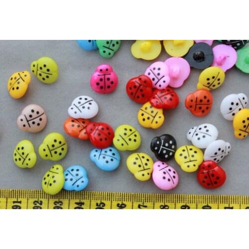 Set of 500pcs - Plastic Novelty Children Ladybug Shank Buttons in variety colors 13x15mm LK0043