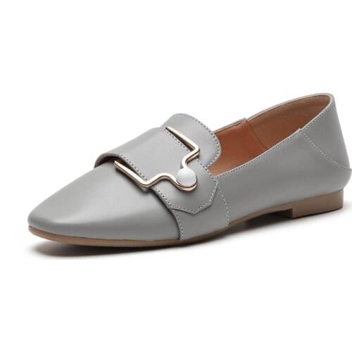 Early spring in 2019 new product comfortable shallow mouth leather 40 and 42 square single shoes