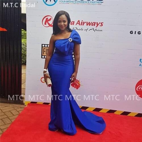 Royal Blue Long 2021 Bridesmaid Dress With Big Bow Strapless Corset Satin Black Women Formal Dress Plus Size Wedding Party Gown