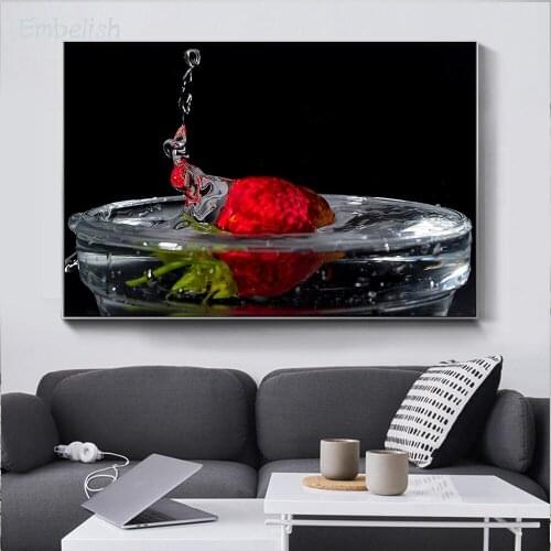 1 Pieces Watering Strawberry Fruit Large Wall Art Posters For Living Room HD Print On Canvas Oil Paintings Home Deocr Pictures