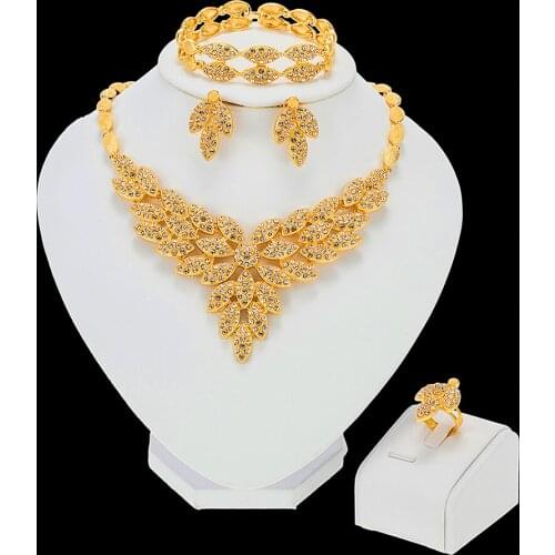 Wholesale Luxury Nigerian Women Wedding Jewelry Sets Big Chunky Necklace Earrings Bridal Dubai Gold African Beads Jewelry Set