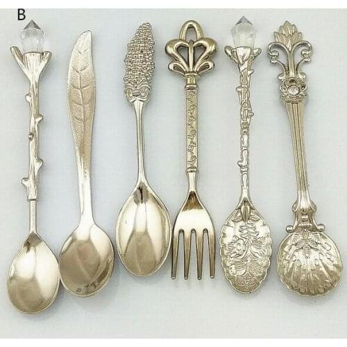 New 50sets 6 Pcs/Set Vintage Fork Royal Style Metal Carved Mini Coffee Kitchen fruit prikkers desseroon Snacks