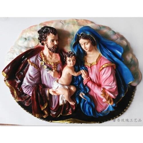 38/5000 Figure Christian Catholic holy things holy family of three Madonna holding baby Jesus statue pendant decorations pray
