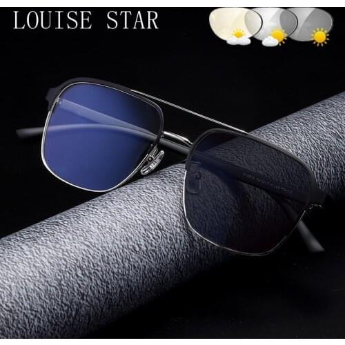 High Quality Fashion Outdoor Adult Automatic Color Changing Gray Sunglasses Mens Literary Retro Large Frame Photochromic Myopia