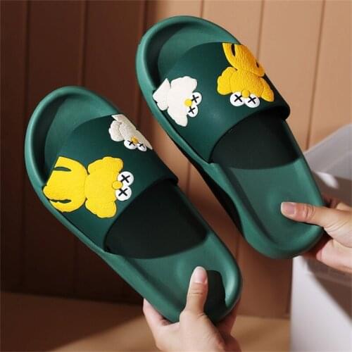 2021 New Printed Slippers Couples Green Platform Casual Flip Flops Indoor Sandals for Men Comfortable Soft Mens Home Slippers