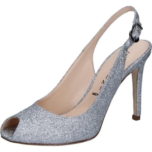 CAPITINI Footwear