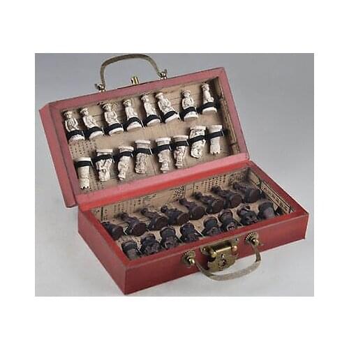 SUPERB LACQUER CHINESE VINTAGE HANDWORK DRAGON VIVID FIGURE CHESS BEAUTY RARE