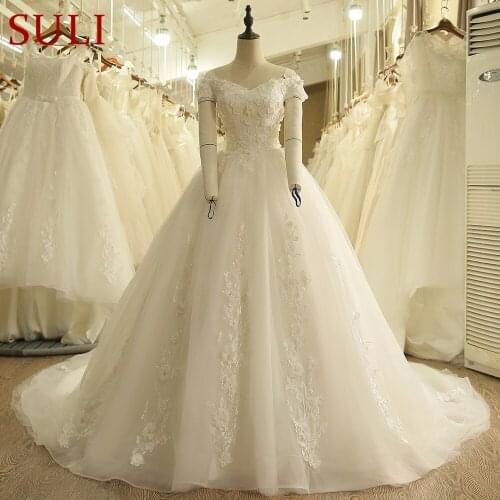 SL-9013 Sweetheart 3D-Floral Applique Flowers Pearls Long Train Bridal Gown Wedding Dresses 2017
