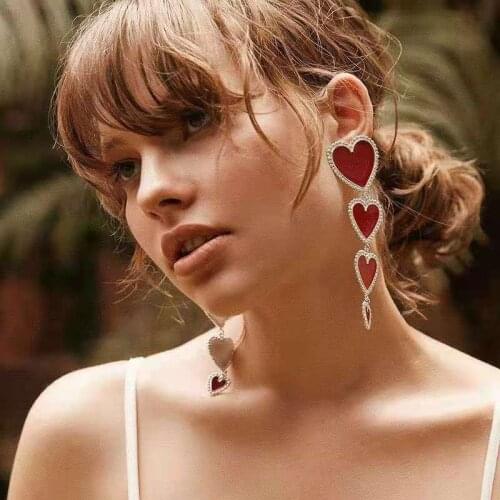 Fashion Personality Womens Earrings Creative Retro Temperament Red Love Tassel Long Alloy Earrings 2021 New Trend Party Gift