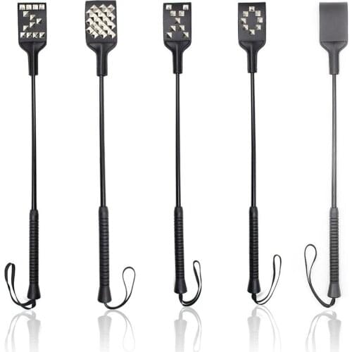 Black Rivet Fetish Whip Bondage BDSM Toys PU Leather Handle Slave Bondage Spanking Paddle For Men Women Sex Shop Acessorios 45CM