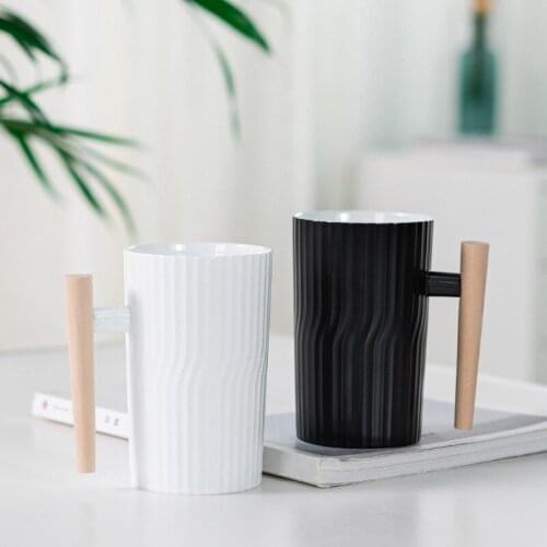 Little fresh ceramic mug student water cup Office Coffee Cup Festival gift simple wooden handle lovers cup