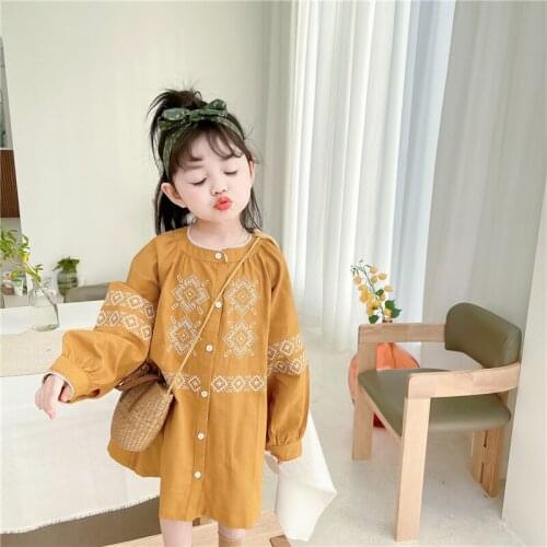 2021 Spring Girl Retro Embroidery Dress Ethnic Lace Collar Loose Buttoned Lantern Sleeve Dress Kids Dresses for Girls 2-7 Years
