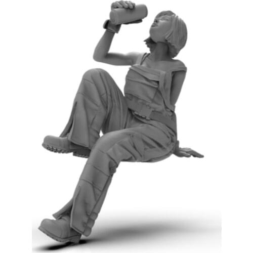 Resin Figure 1/35 Scale Model Kit Female Soldier Drinking Water GK Assembly Models Kit Colorless Self-Assembled Toy