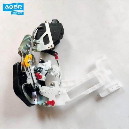 Auto Parts OE Number 6205110U1010 for JAC Rein Left Middle Door Lock Body and Latch Assembly