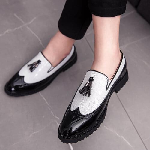 Brand Fashion Formal Shoes Men Bullock Business Office Shoes Men 2020 Italy Luxury Big Size Dress Shoes Men Casual Party Loafers