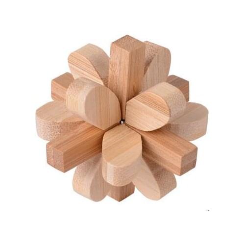 Lilac-shaped IQ Bamboo Brain Teaser Puzzle Game for Adults Kids Size 7.5cm